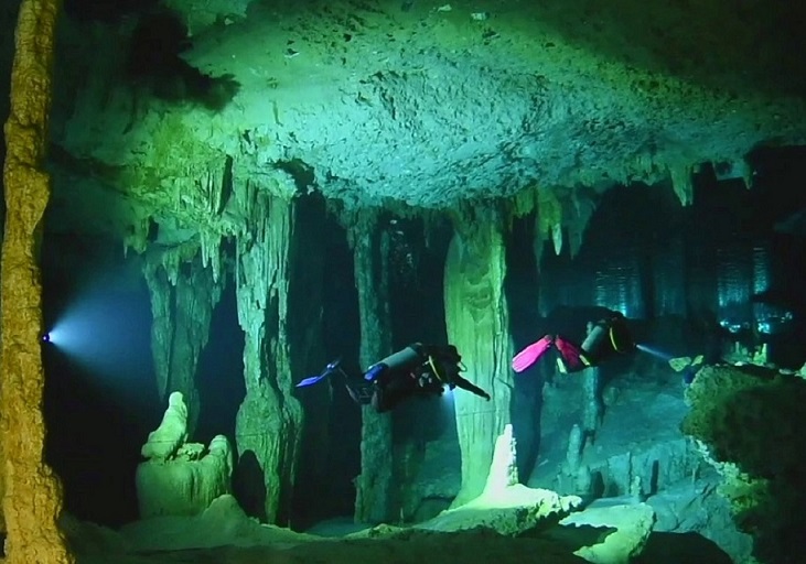 IDC Tulum, Mexico. Cenotes Diving