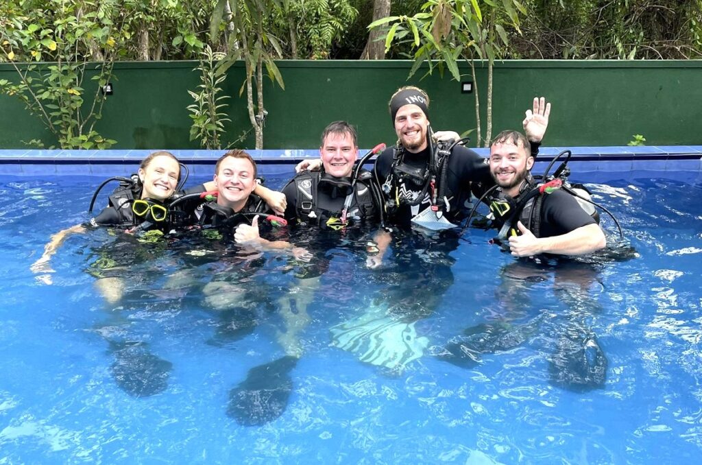 PADI IDC with Scuba Dive Online. PADI Instructor life. Online learning.