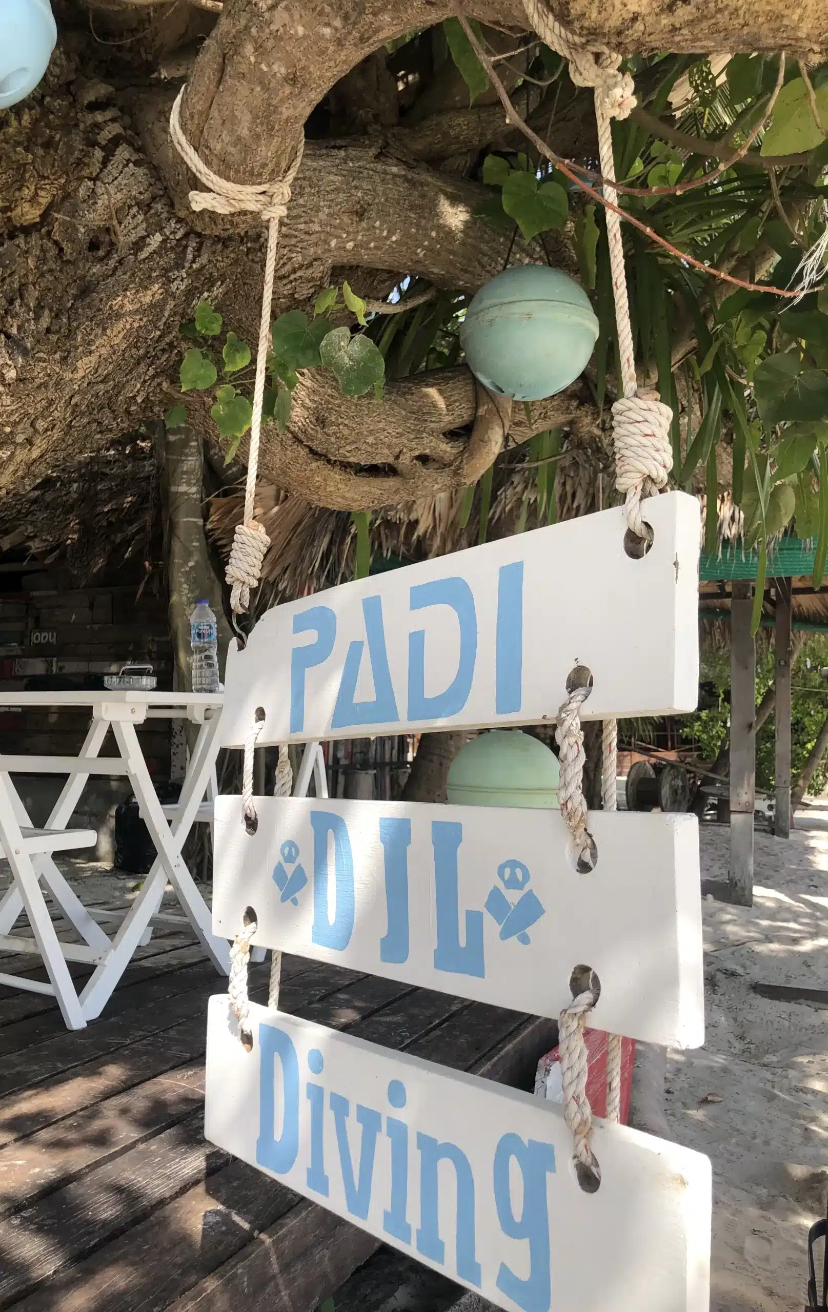 PADI IDC internship. Koh Lipe and Koh Tao with DJL diving and Scuba Dive Online.