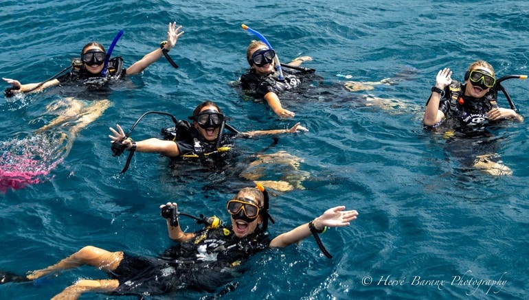 PADI Divemaster on Koh Tao. Dive Forward Programme with Scuba Dive Online.