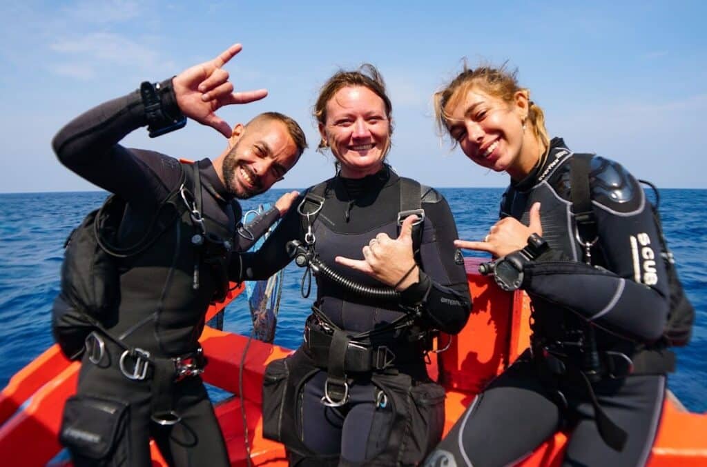 PADI Sidemount course on Koh Tap with Davy Jones Locker.