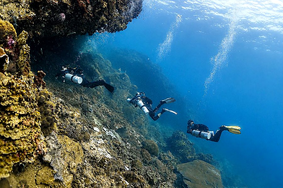 PADI Sidemount divers on Koh Tao.